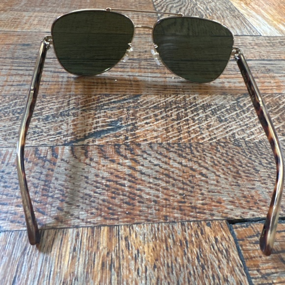 Gucci Aviator Sunglasses - Picture 3 of 6